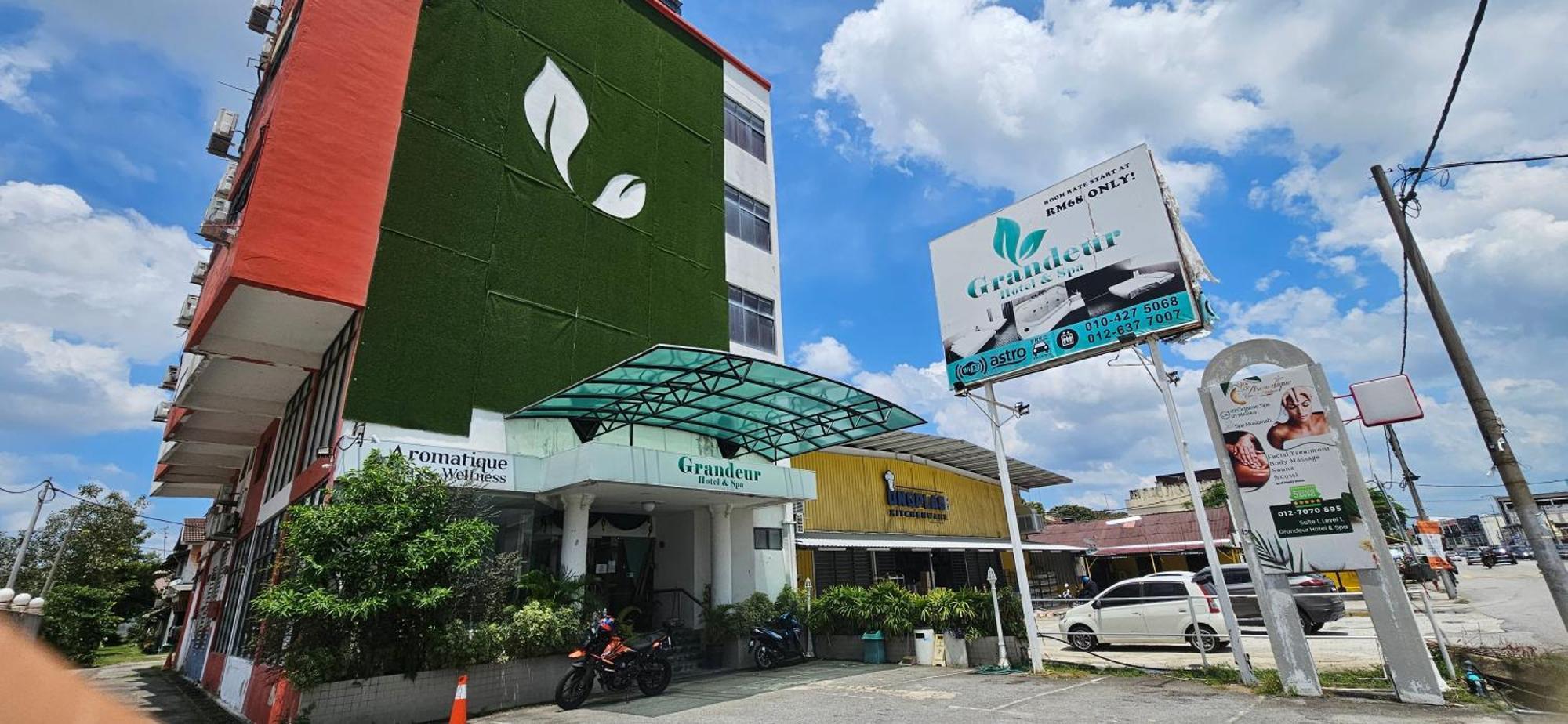 Hotel The Grandeur Malacca Esterno foto